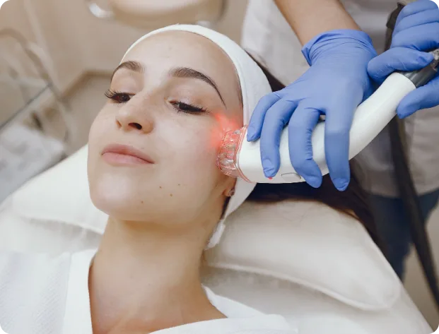 Advanced dual-wavelength laser technology for superior skin rejuvenation.